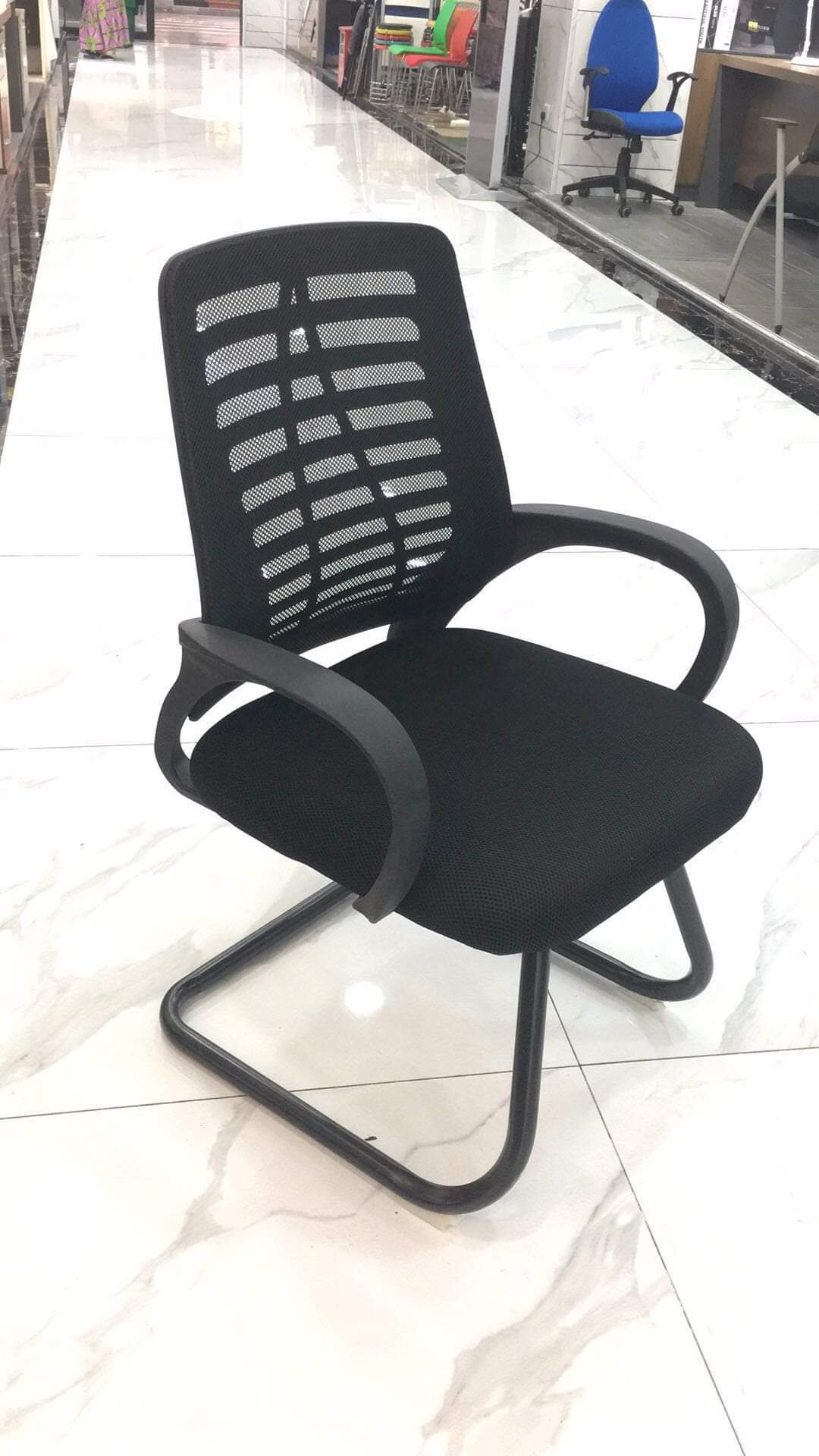 RK-V220 – Mesh Back Visitor Chair