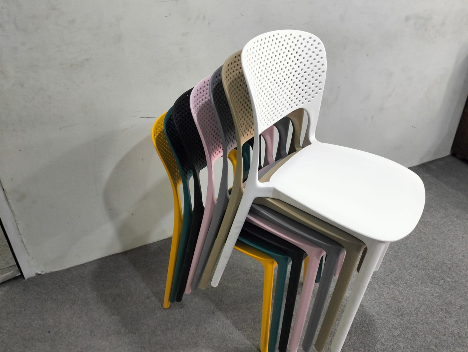 RK-D-901 – Modern Plastic Dining Chair thumbnail 8